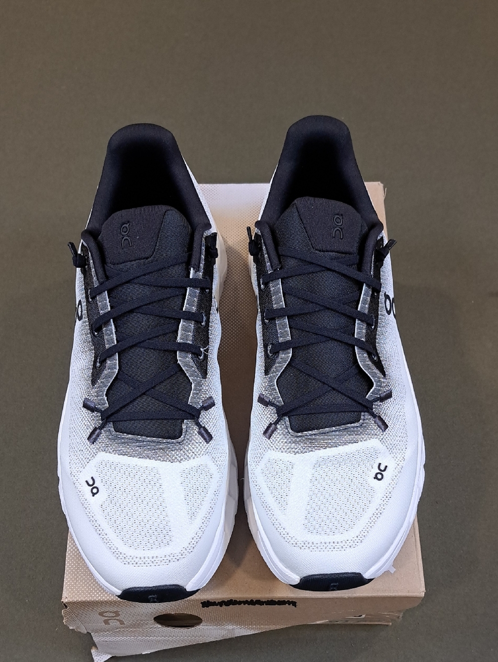 On Cloudtilt - Color: Black/Ivory - Size: Men 9 - Picture 2 of 8